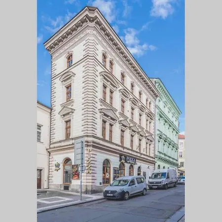 Moderni U Velkeho Namesti 1, Wi-fi Zdarma, Koupelna S Vanou * Hradec Králové