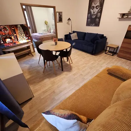 Moderni U Velkeho Namesti 1, Wi-fi Zdarma, Koupelna S Vanou *
